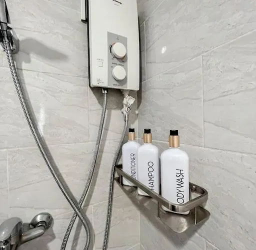 Apartment 1br By The Airport At Amani Grand Residences Lapu-Lapu City